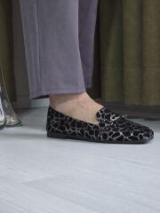 KADIN LEOPAR DESEN BABET (GÜMÜŞ)