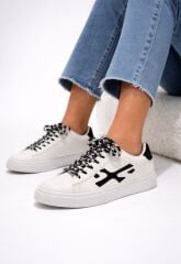 Melinta Bağcıklı Siyah Beyaz Rahat Günlük Kadın Sneaker
