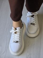 KADIN LEOPAR DESENLİ KALIN TABAN SNEAKER (BEYAZ)