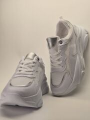 MELİNTA SİYAH ÇOK HAFİF YÜKSEK TABAN KADIN SNEAKER AYAKKABI