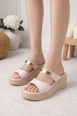 Melinta Gold Kemerli Bej Dolgu Topuk Terlik