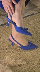 Melinta Fiyonklu Saks Mavi Klasik Topuklu Ayakkabı