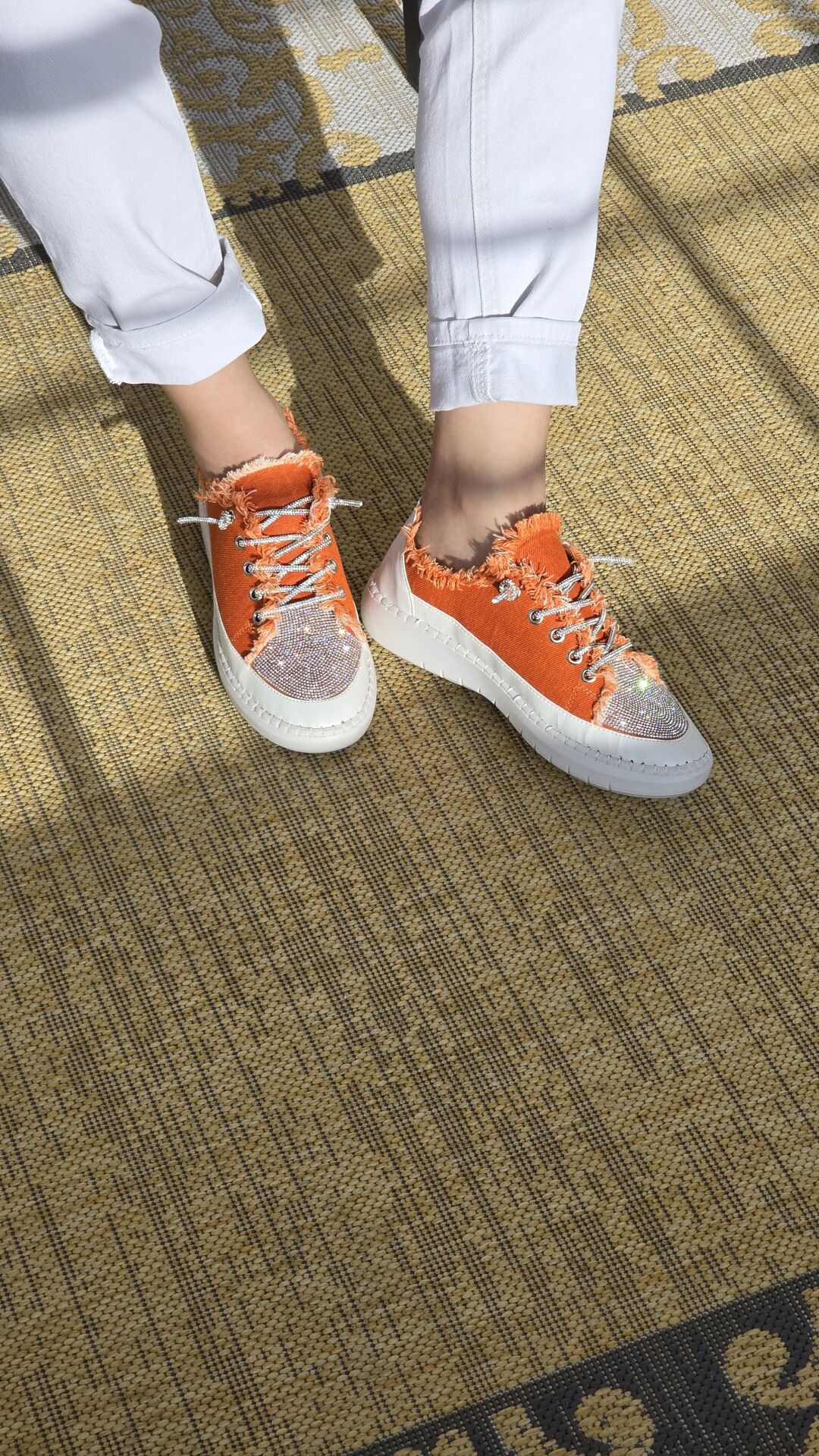 Melinta Taşlı Düz Taban Kadın Turuncu Kot Sneakers