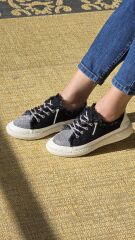 Melinta Taşlı Düz Taban Kadın Siyah Kot Sneakers