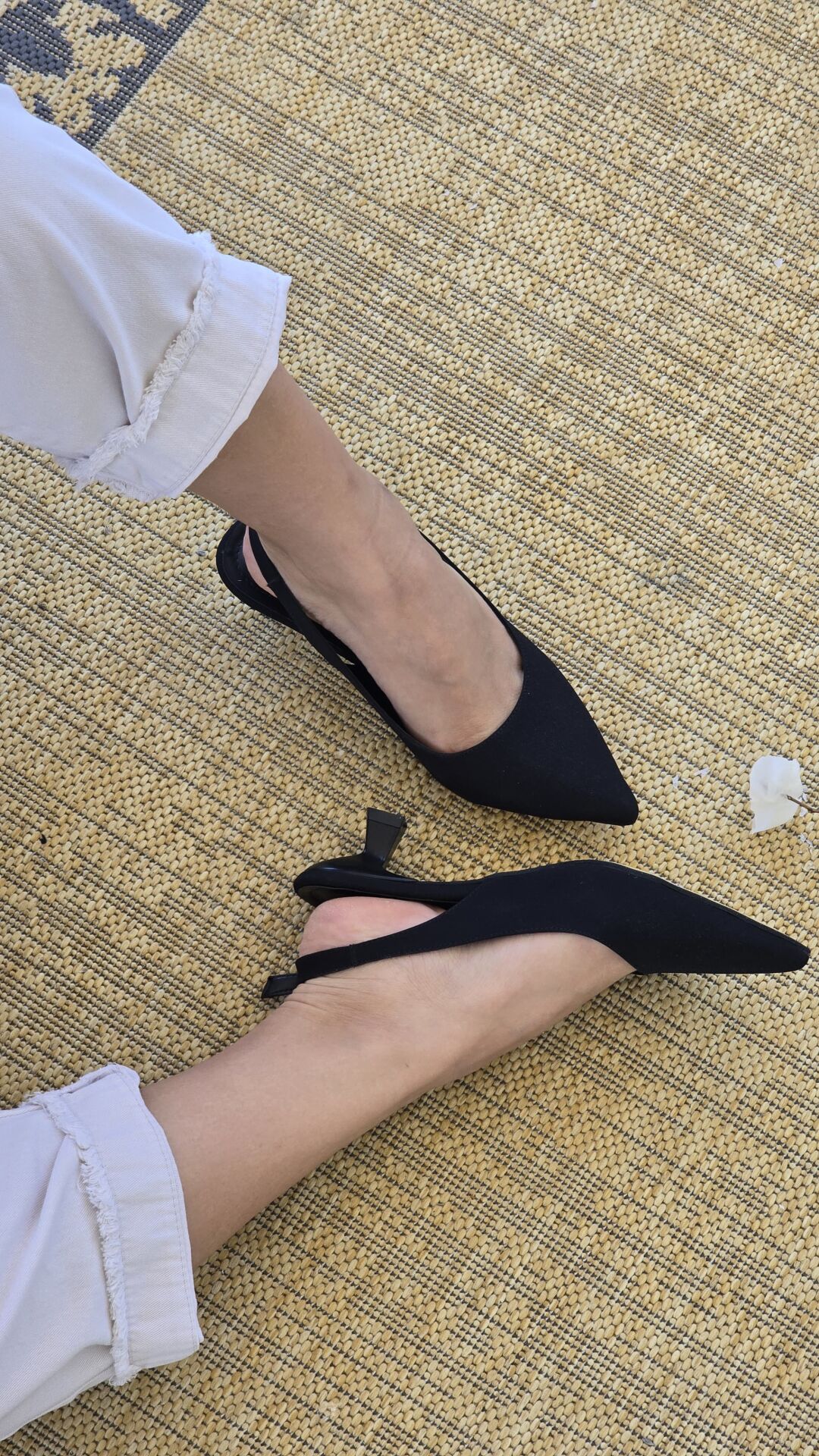 Melinta Siyah Kısa Topuklu Tokalı Ayakkabı