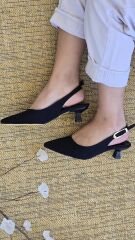 Melinta Siyah Kısa Topuklu Tokalı Ayakkabı