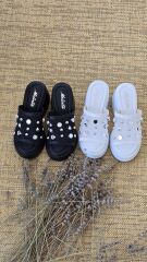 Melinta Zımba Detay Dolgu Topuklu Siyah Kadın Terlik