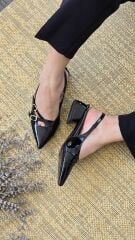 Melinta Siyah Rugan Çapraz Bantlı Tokalı Kadın Blok Topuklu Ayakkabı