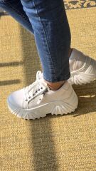 Melinta Kadın Sneakers Bağcıklı Dolgu Tabanlı Spor Ayakkabı