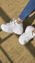 Melinta Kadın Sneakers Bağcıklı Dolgu Tabanlı Spor Ayakkabı