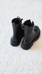 Melinta Fermuarlı Siyah Bağcıklı Kadın Bot