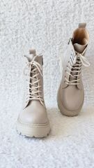 Melinta Fermuarlı Bej Bağcıklı Kadın Bot