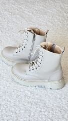 Melinta Fermuarlı Bej Bağcıklı Kadın Bot