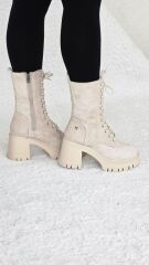 Melinta Kalın Topuklu Bağcıklı Kadın Bej Süet Bot