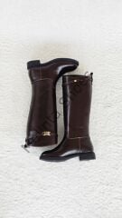 Melinta Tokalı Fermuarsız Siyah Binici Çizme