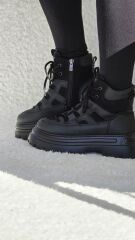 Melinta Kalın Taban Bağcıklı Fermuarlı Siyah Bot