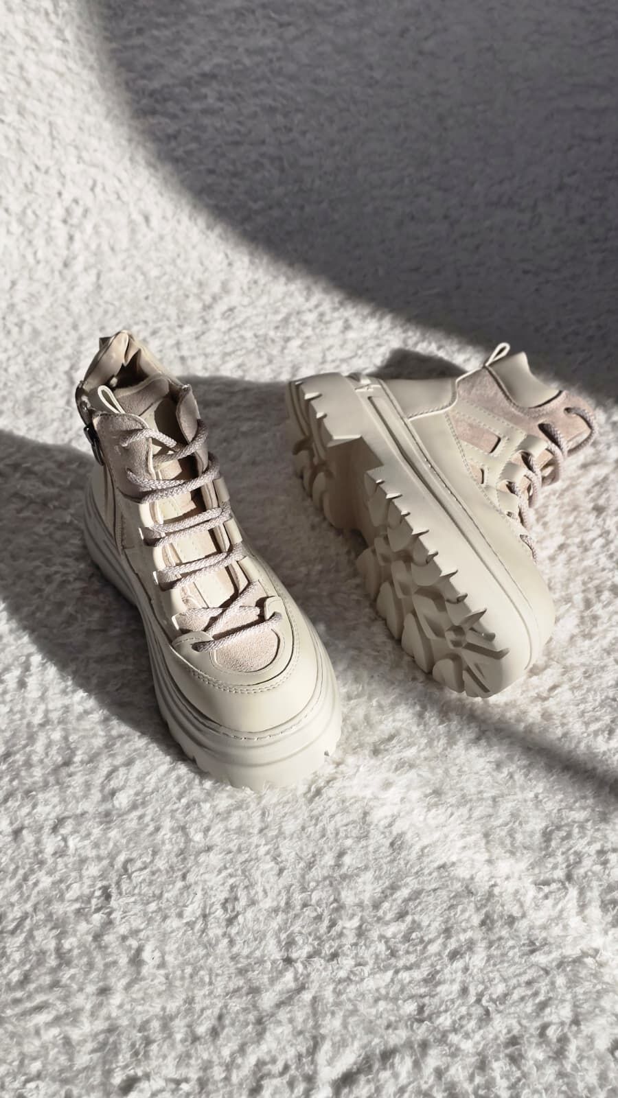 Melinta Kalın Taban Bağcıklı Fermuarlı Bej Bot