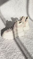 Melinta Kalın Taban Bağcıklı Fermuarlı Bej Bot