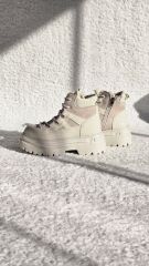 Melinta Kalın Taban Bağcıklı Fermuarlı Bej Bot