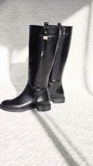 Melinta Fermuarlı Gold Tokalı Siyah Çizme